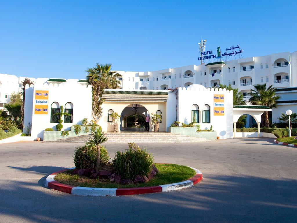 Hotel Zenith الحمامات المظهر الخارجي الصورة