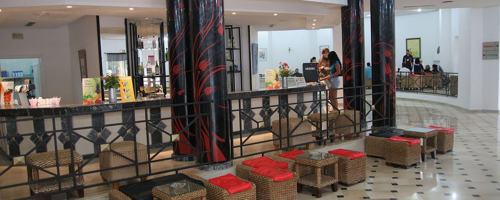Hotel Zenith الحمامات المظهر الخارجي الصورة